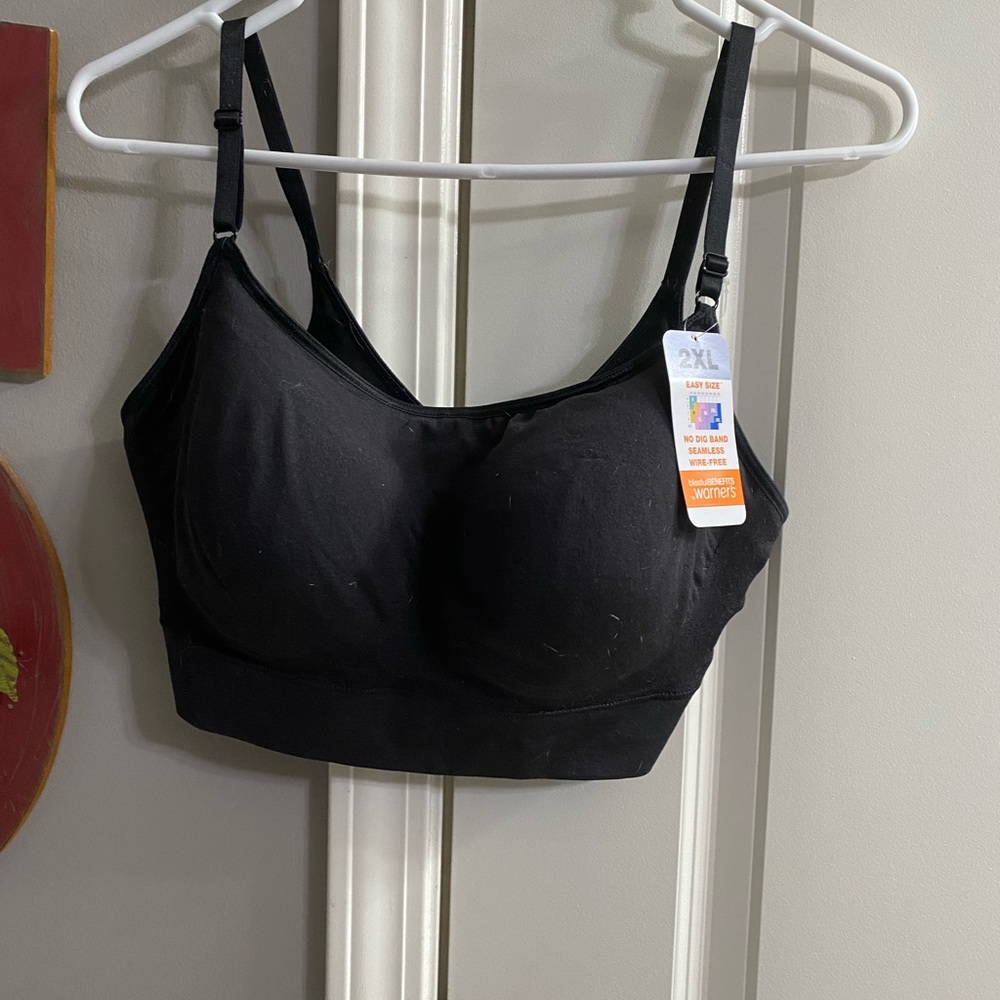 Black, padded bra